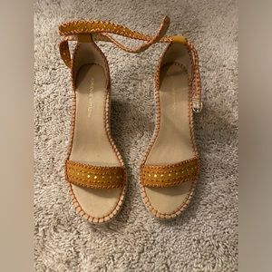 Adrienne Vittadini Wedges